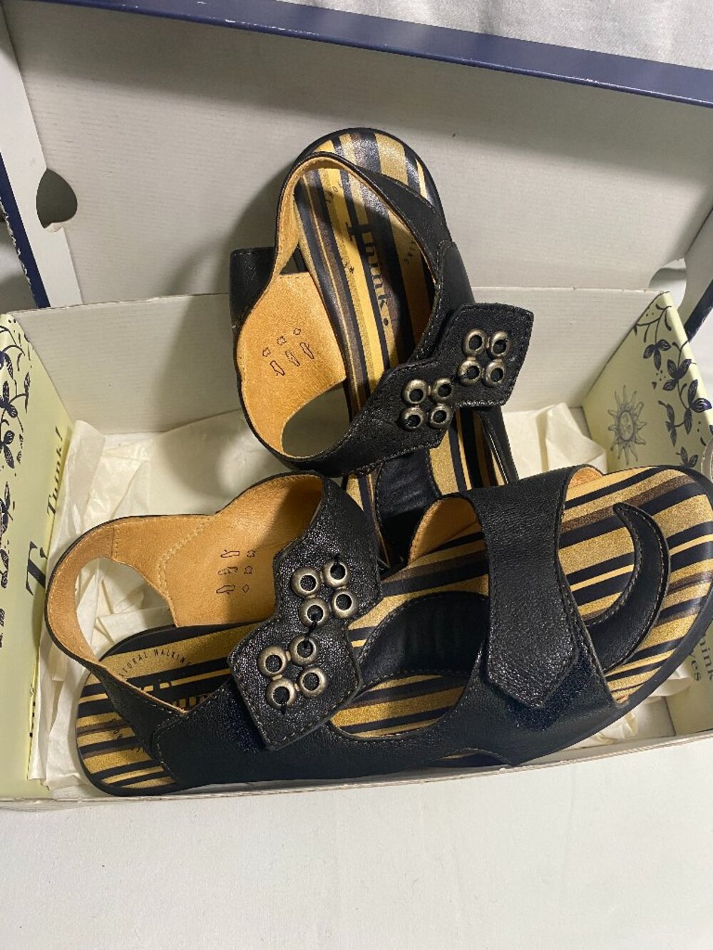 Think! Tami Black Leather Comfort Sandals Women's EU 41 US 10 Hook & Loop